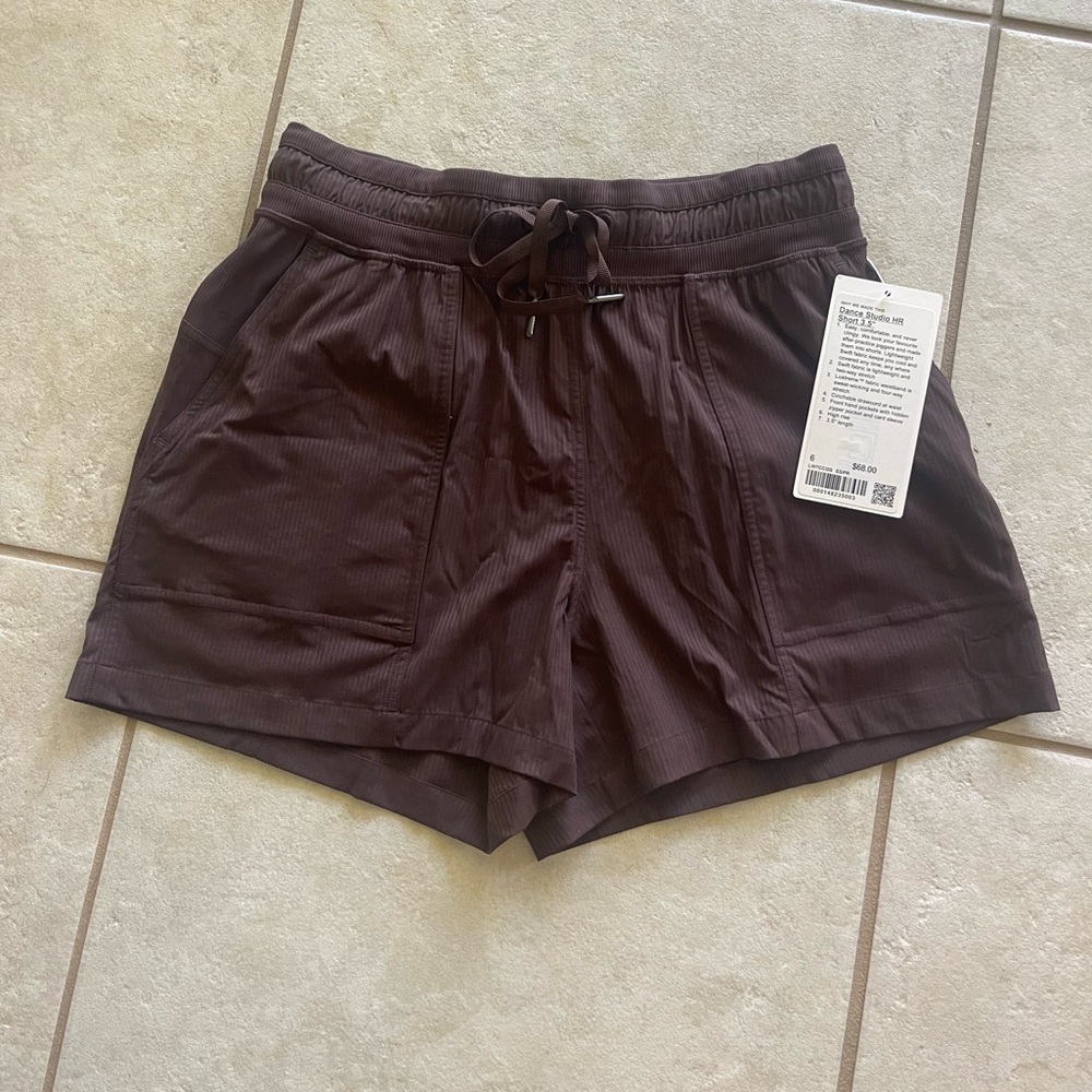 Lululemon Dance Studio High-Rise Short 3.5"
